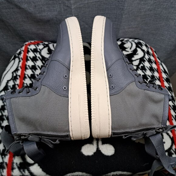 Size 13 Nike SF Air Force 1 Men 917753-004 Mid Dark Grey 2017 Brand New - Picture 9 of 14